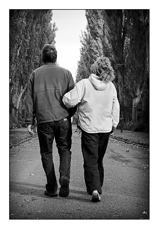 IMG_3700-01_bw.jpg - -together II -