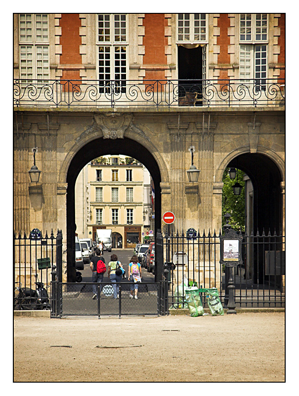 IMG_7219-01.jpg - - place des vosges -